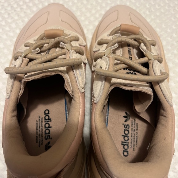 NWT Adidas Ozweego - Picture 7 of 8